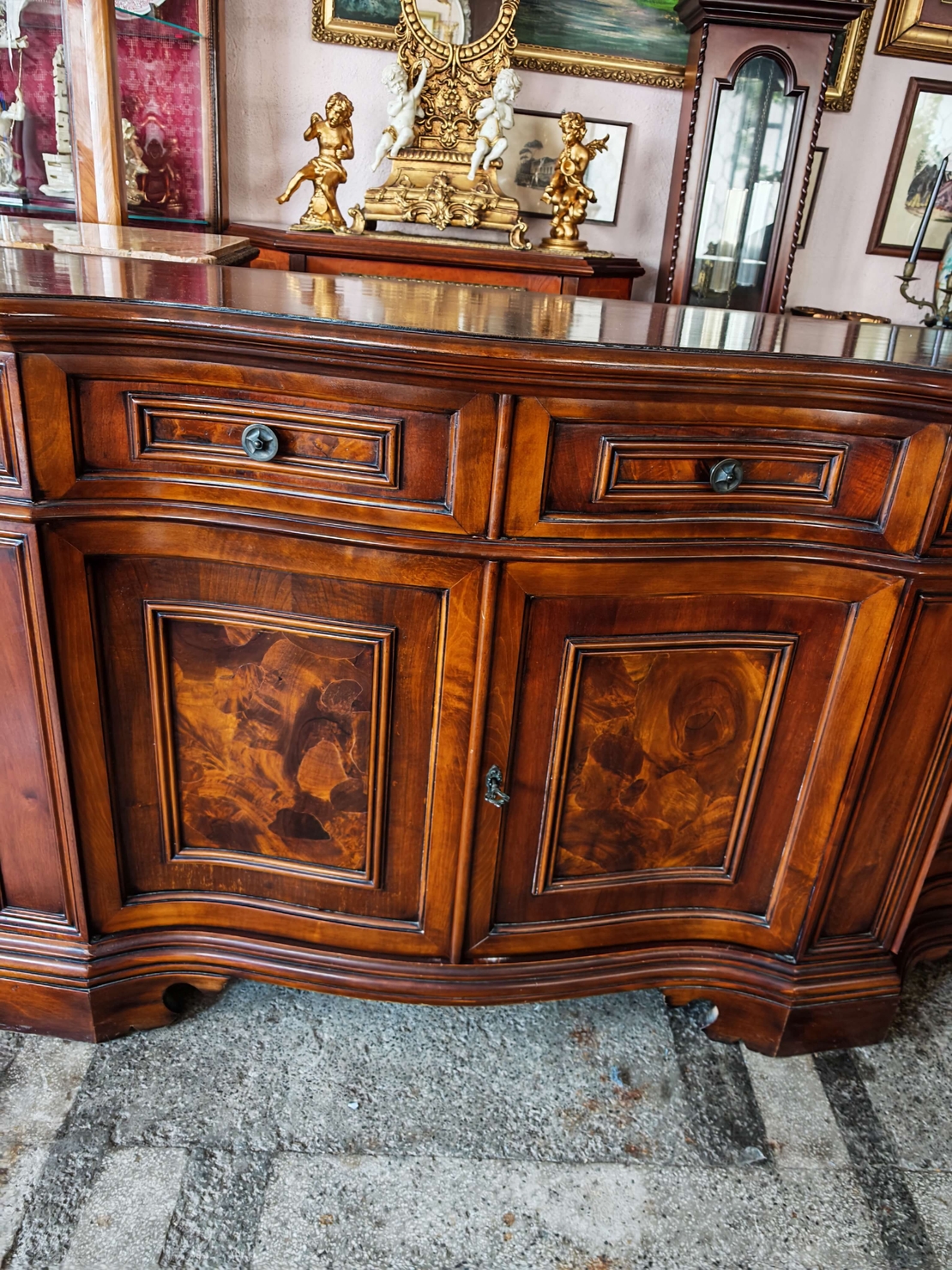 Италиански комод масив