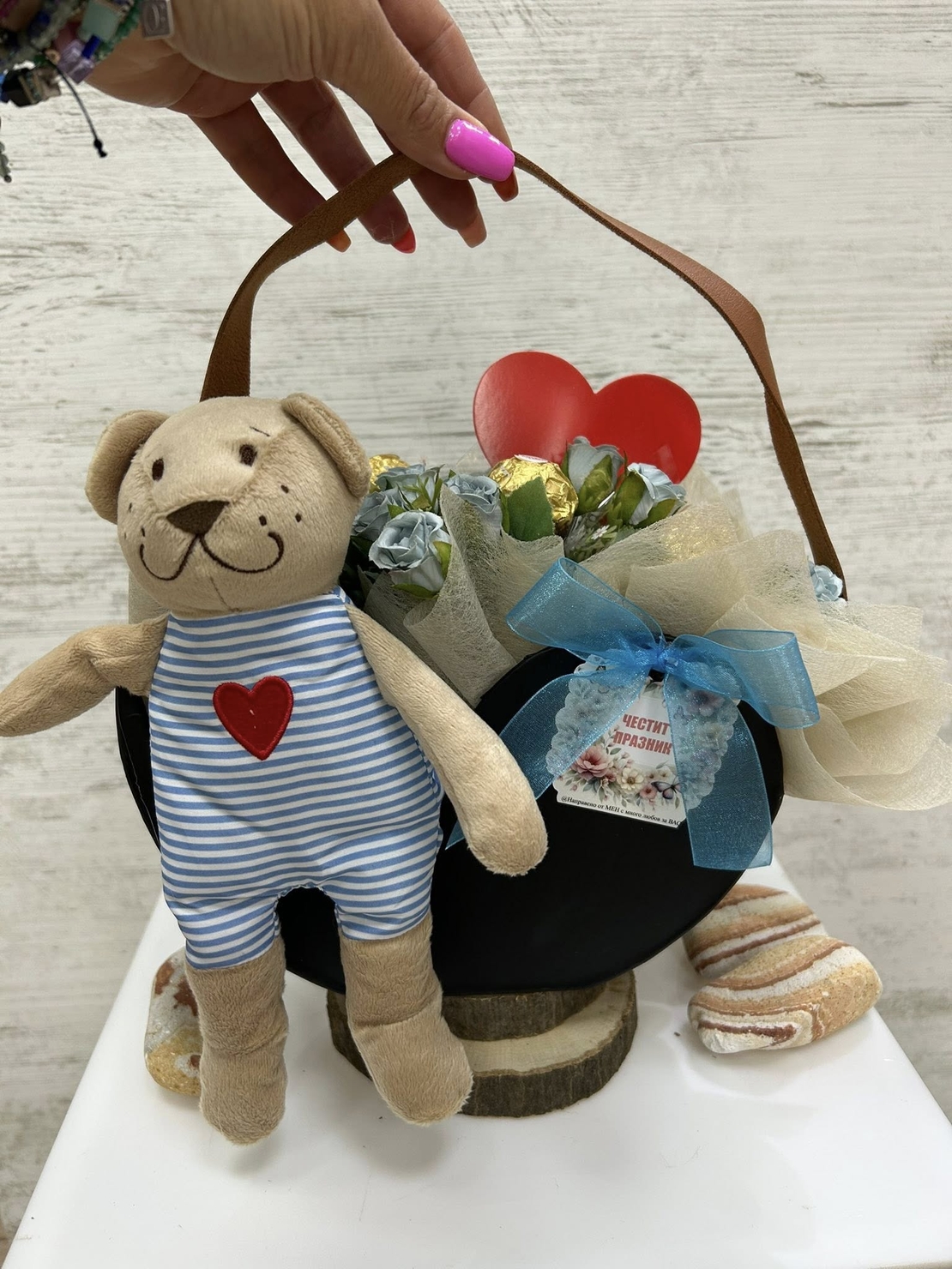 БОНБОНЕНИ букети