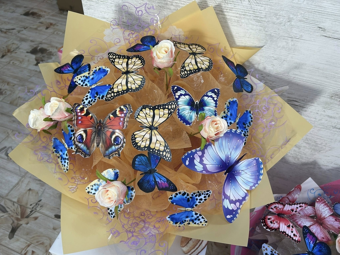 ПЕПЕРУДЕНИ букети