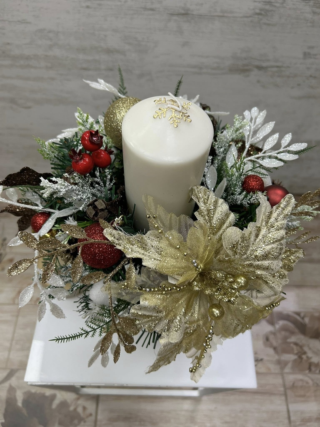 ЛУКСОЗЕН КОЛЕДЕН СВЕЩНИК 3