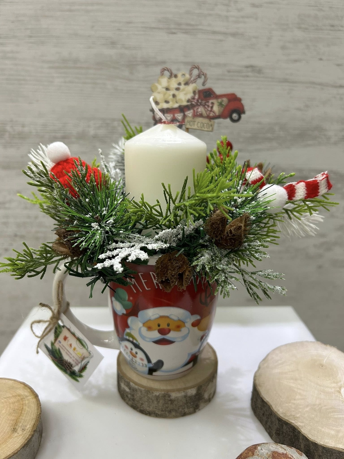 КОЛЕДНА свещ в чаша 1