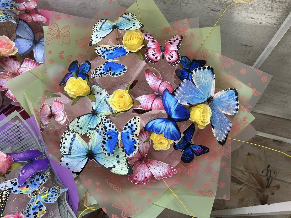 ПЕПЕРУДЕНИ букети