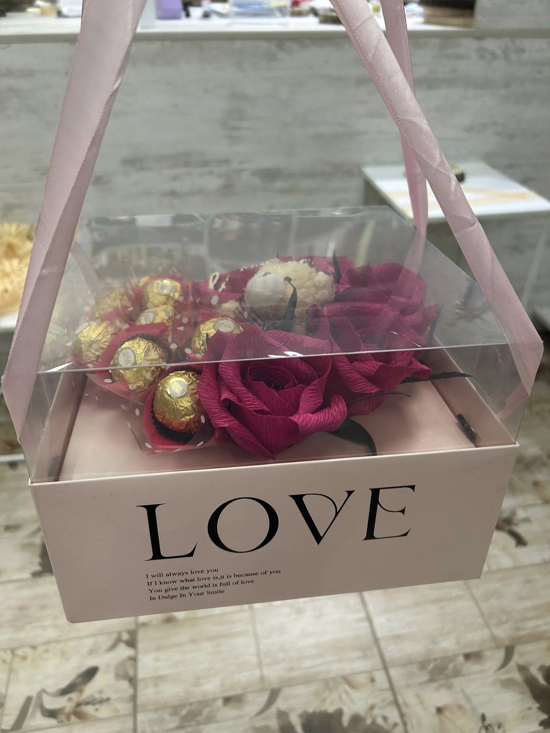 Бонбонено сърце в кутия