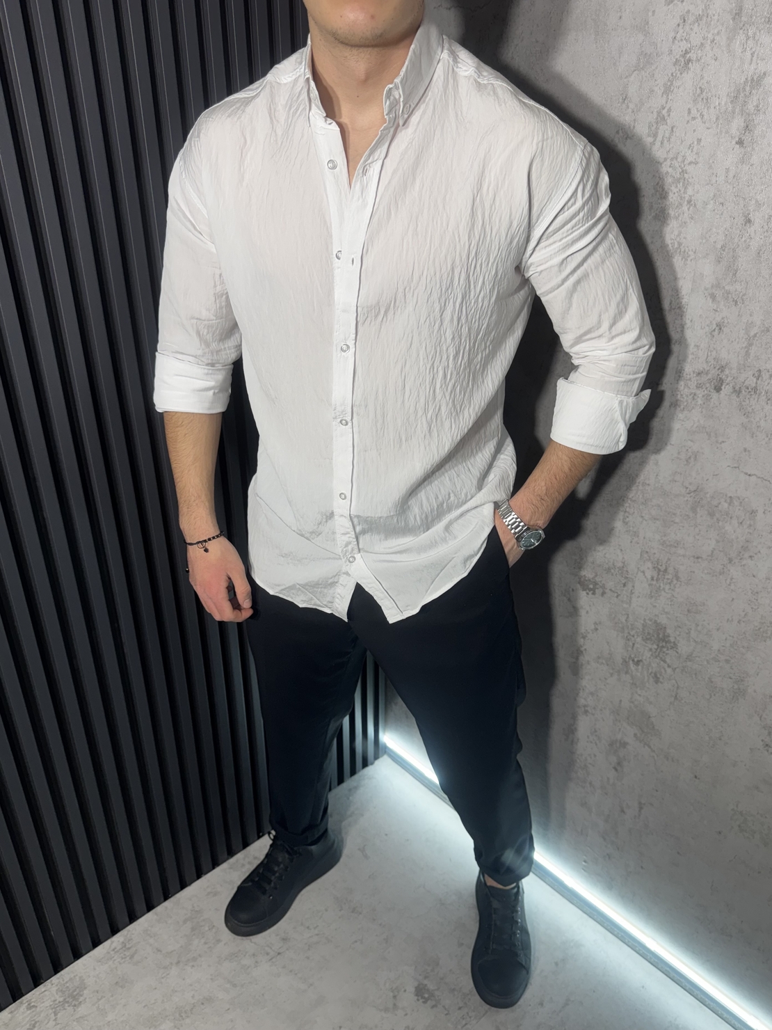 Мъжка Елегантна Риза в Бял Цвят