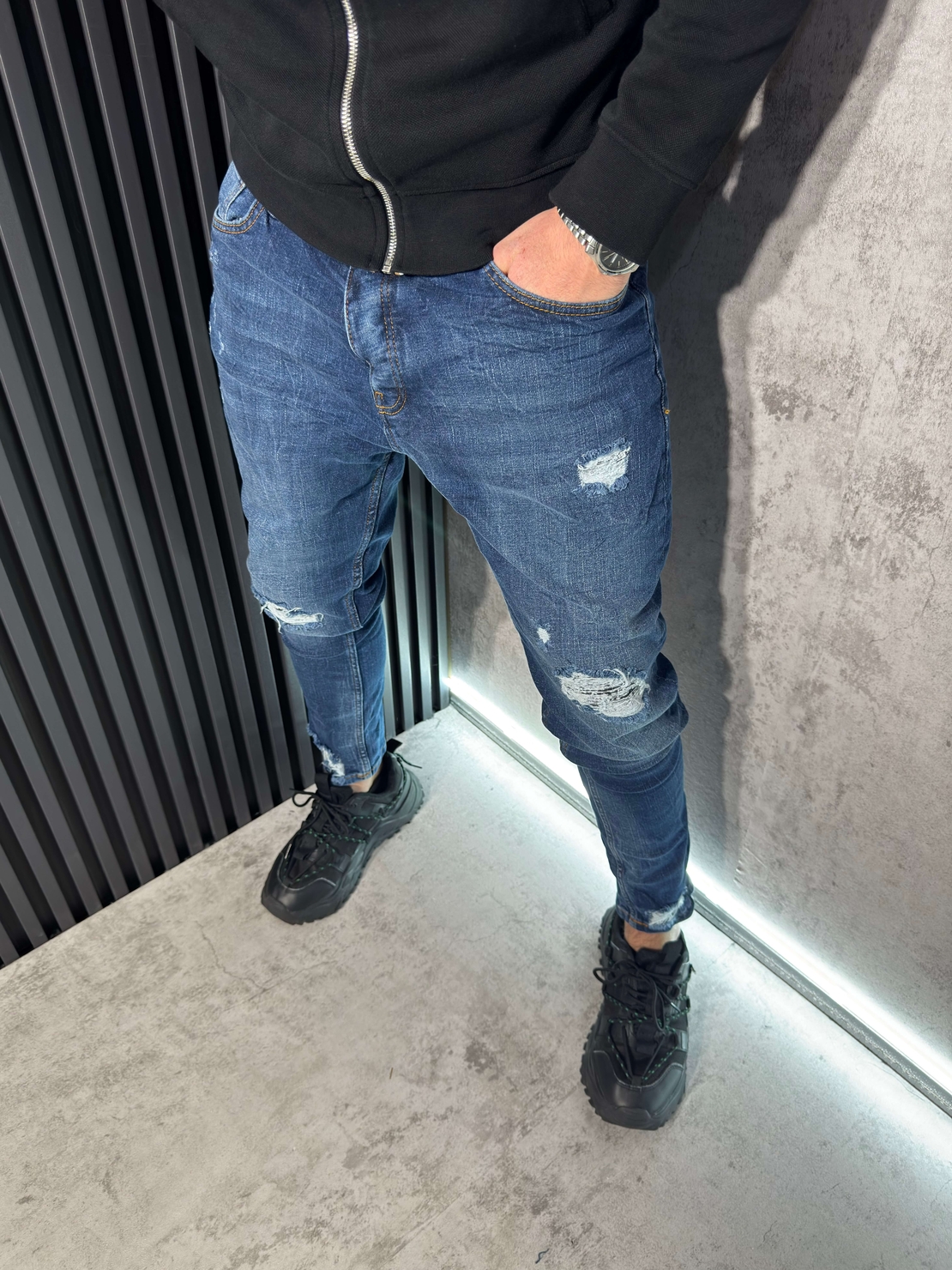 Мъжки Дънки Сини с Разкъсвания 10638