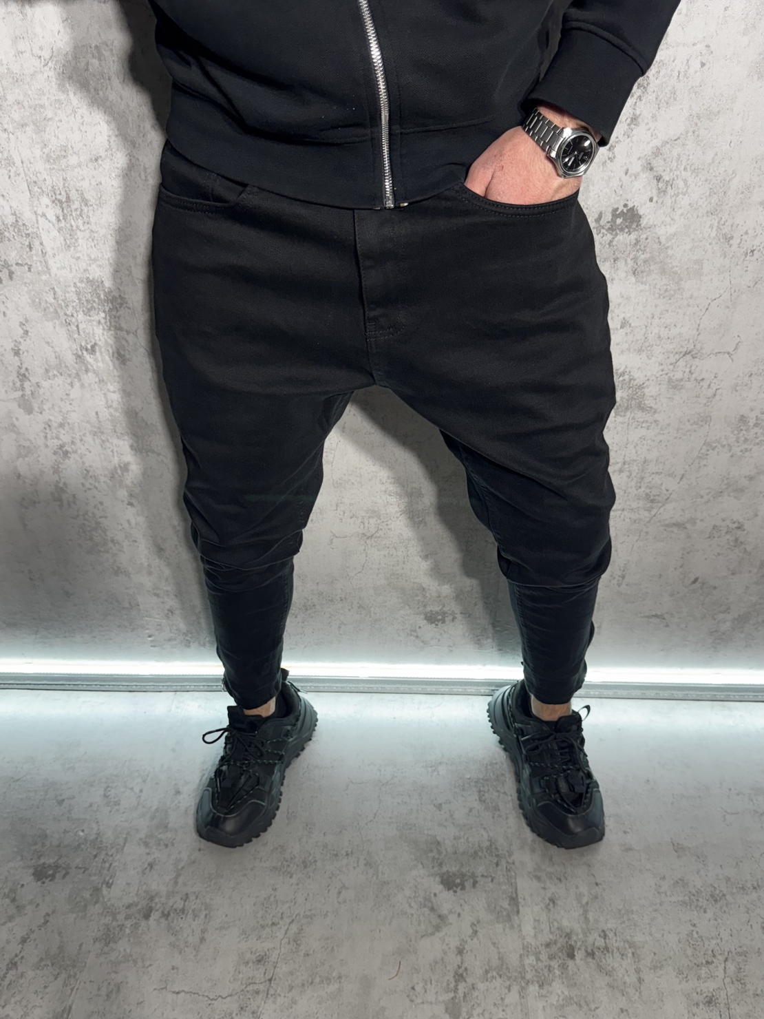 Дънков Панталон с Ципове на Крачолите в Черно 10268