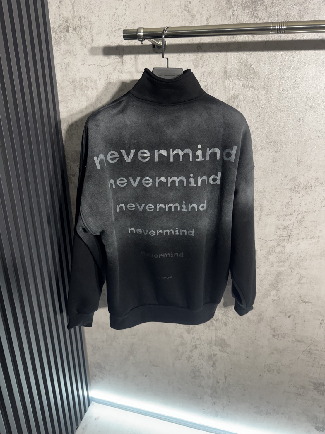 Блуза Oversize с Висока Яка и Цип