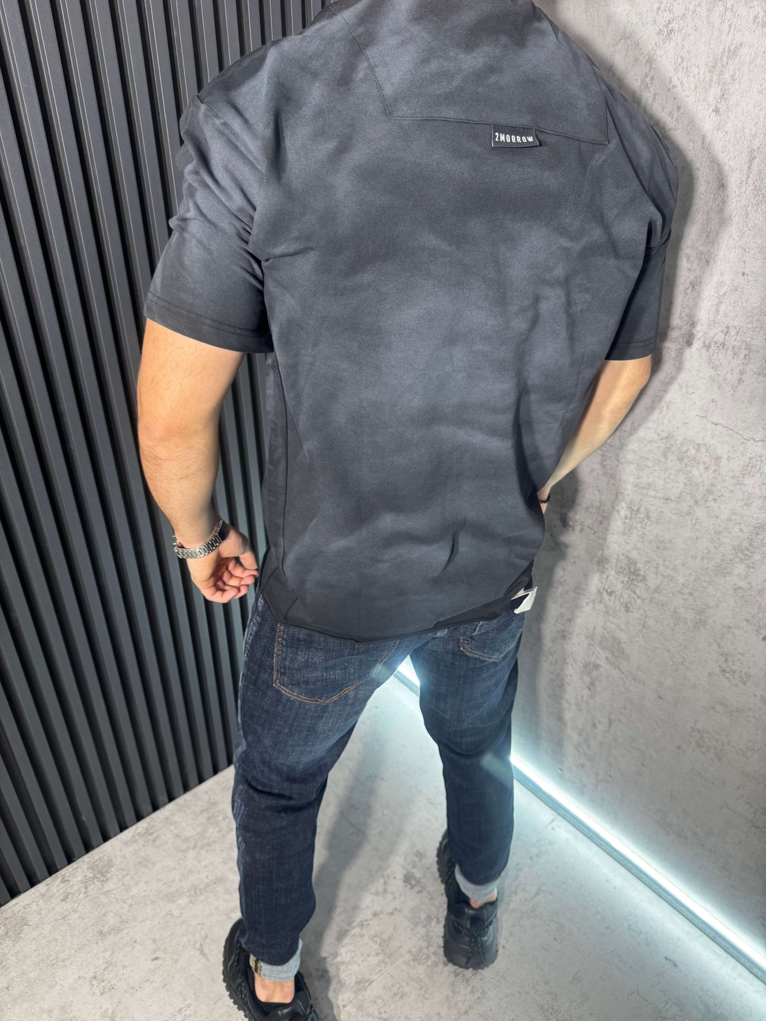 Тениска Черна с 