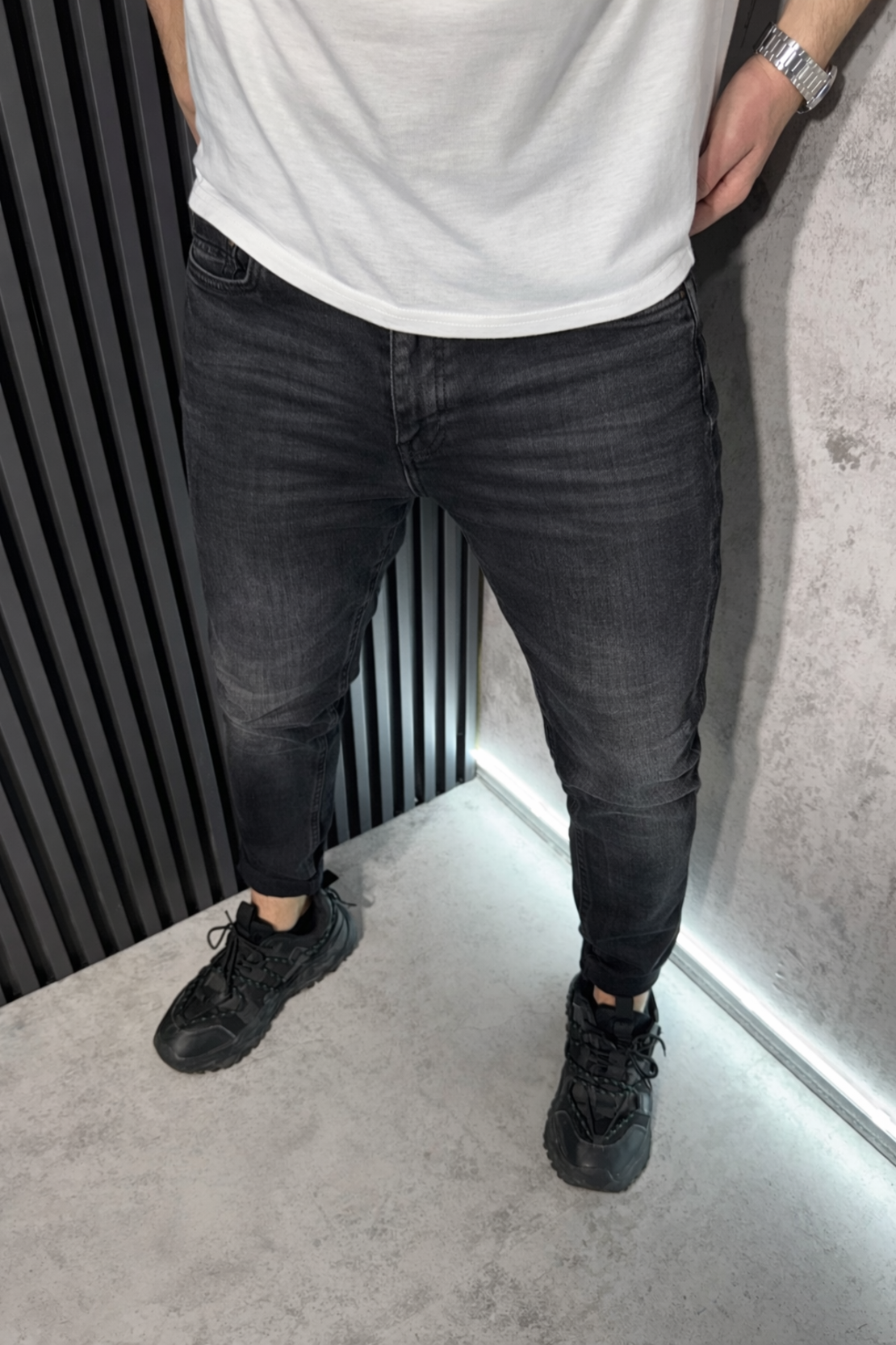 Мъжки Дънки Изчистени в Черно