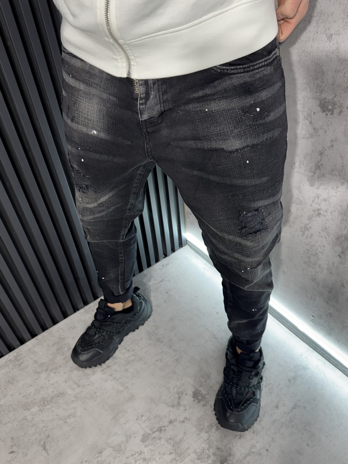 Мъжки Дънки Черни с Избелващ Ефект, Кръпки и Пръски