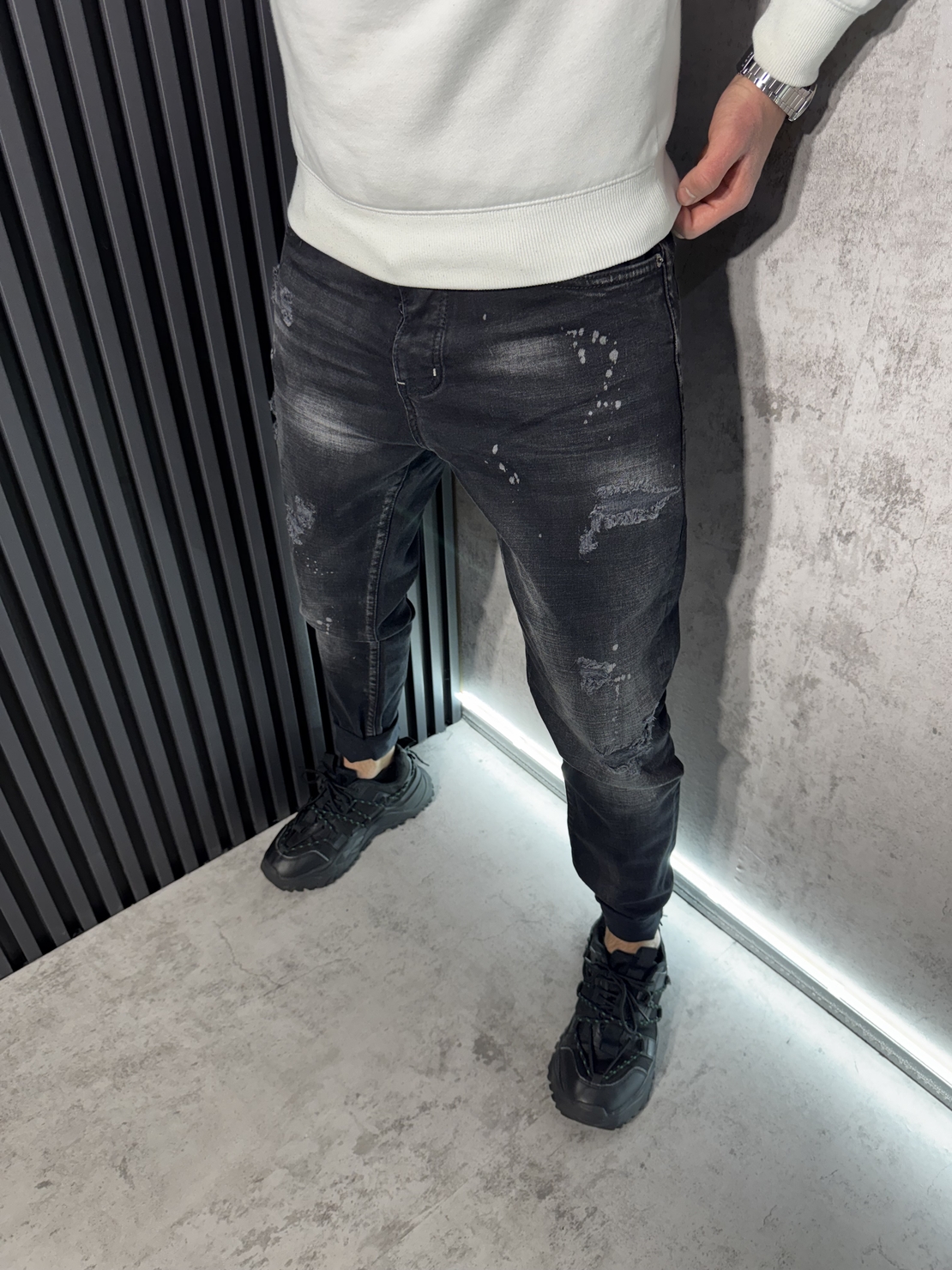 Мъжки Дънки Черни с Кръпки и Изсветлени Участъци 12230