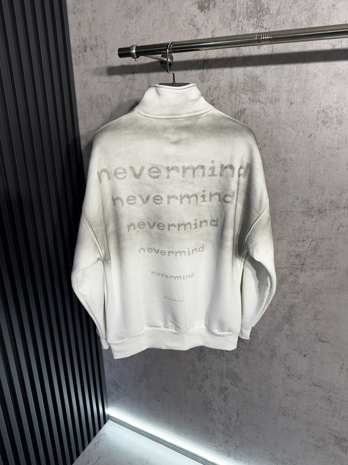 Блуза Oversize с Висока Яка и Цип