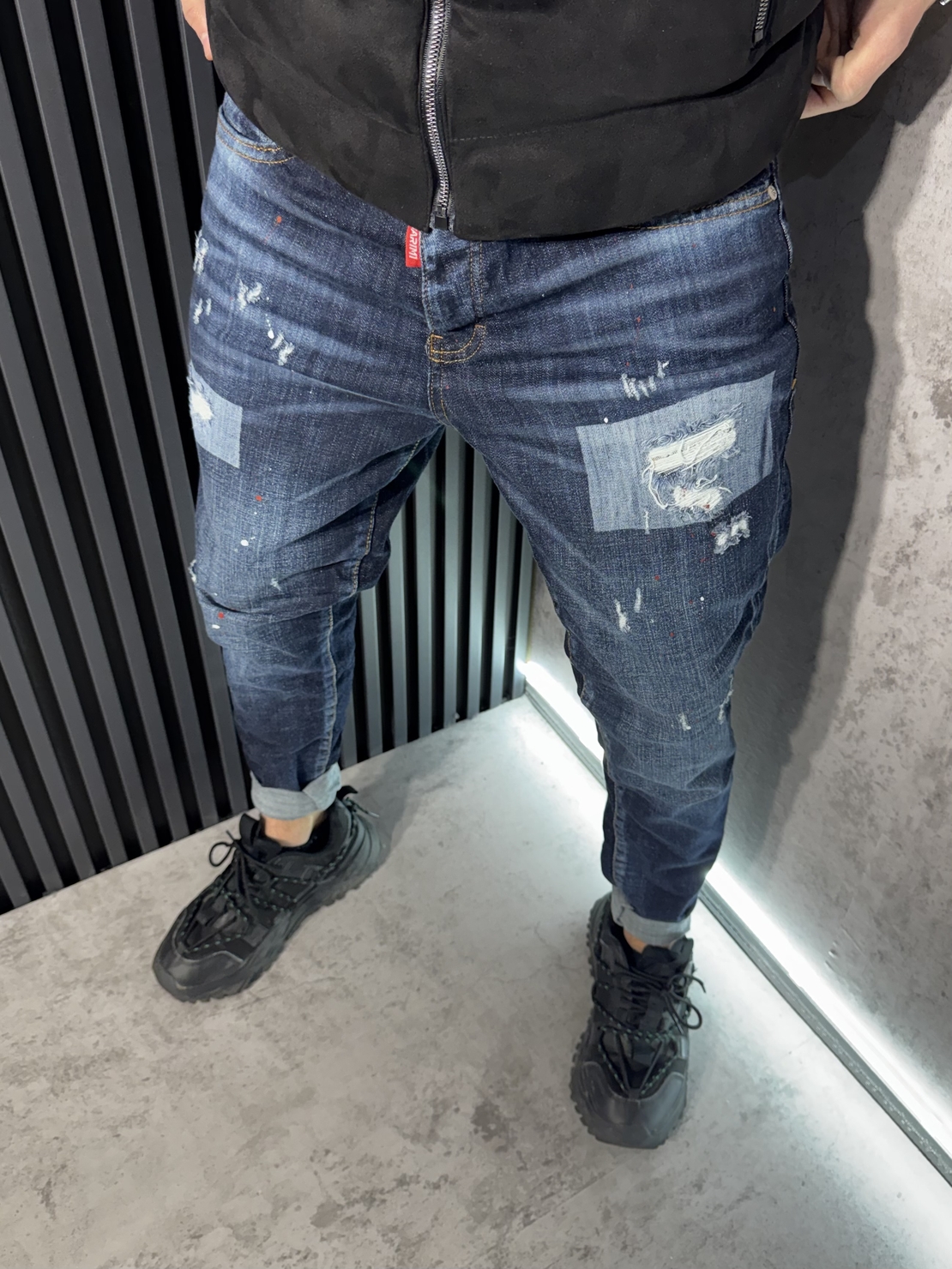 Мъжки Дънки Тъмносини с Кръпки