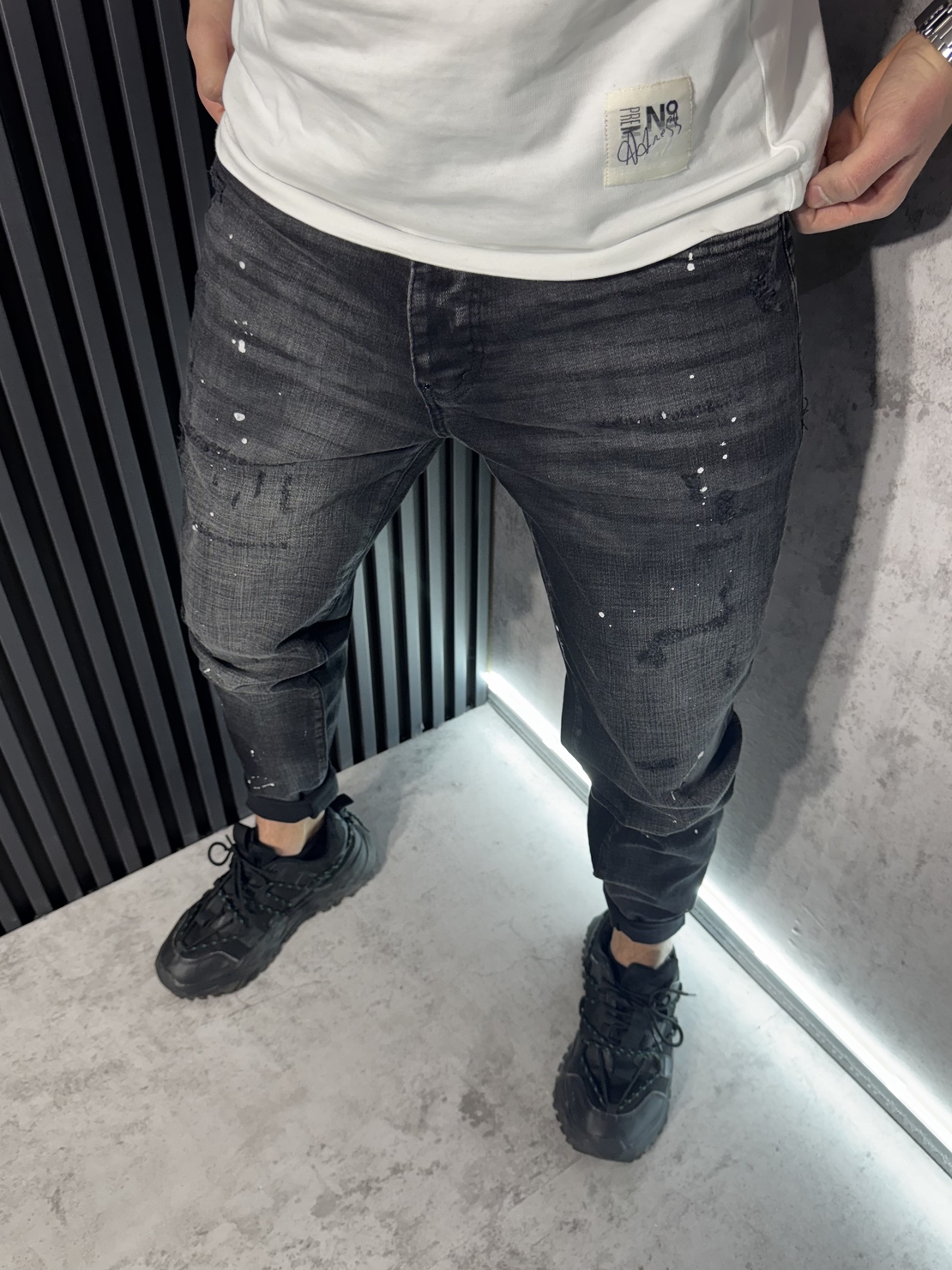 Мъжки Дънки Черни с Пръски и Избелващ Ефект