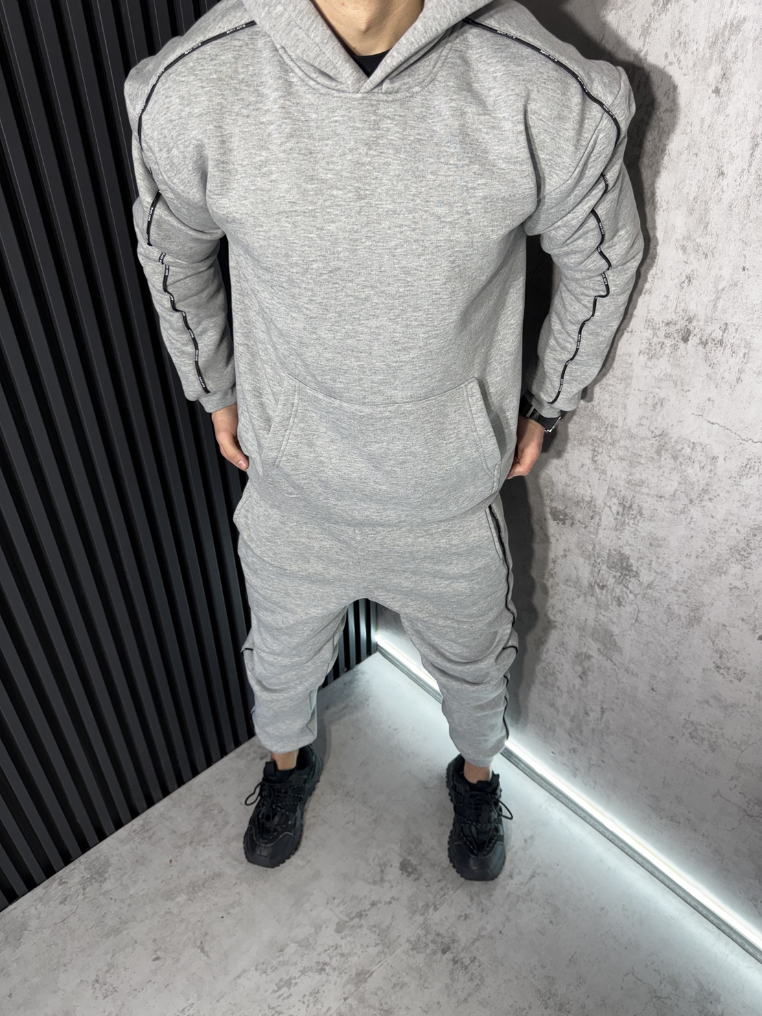 Мъжки Ватиран Екип в Сиво