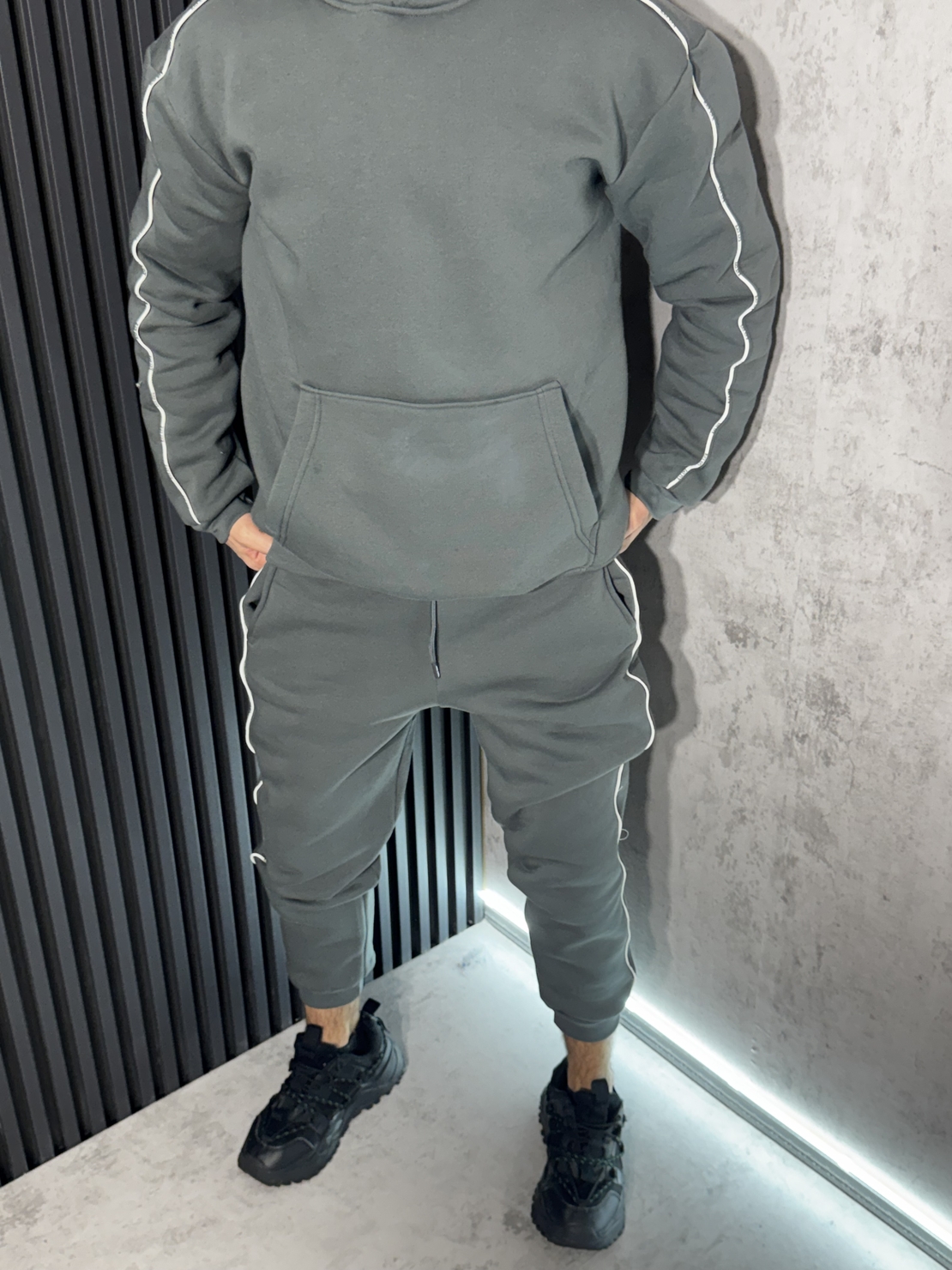 Мъжки Ватиран Екип в Сиво