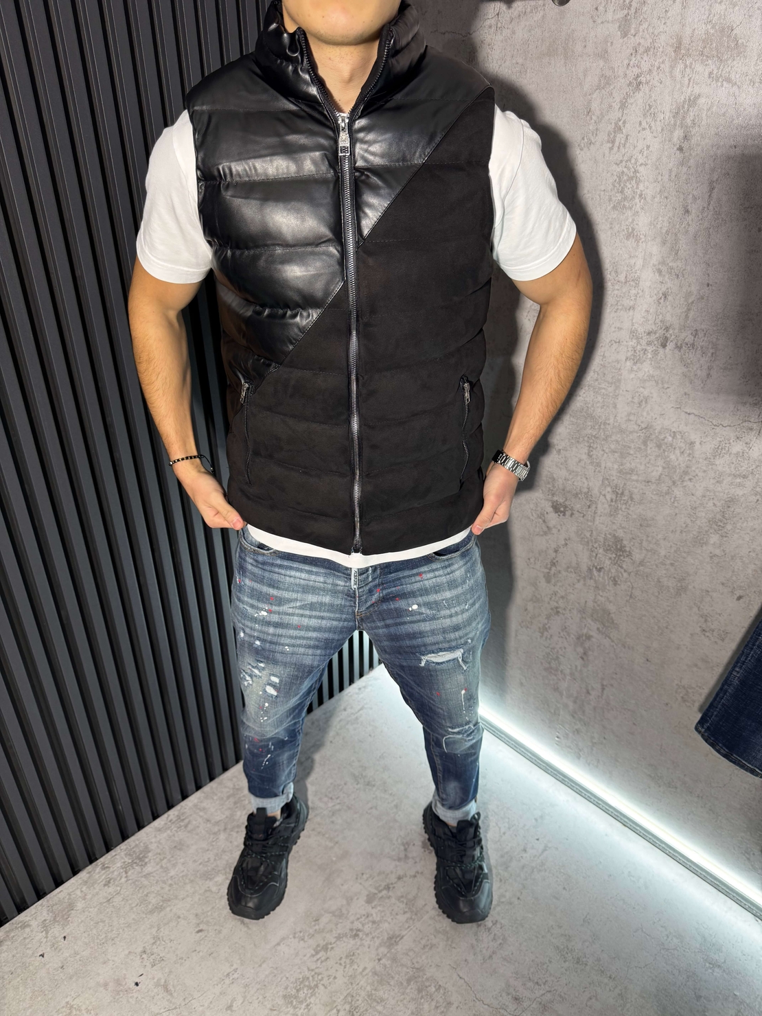 Мъжки Елек с Кожени Акценти