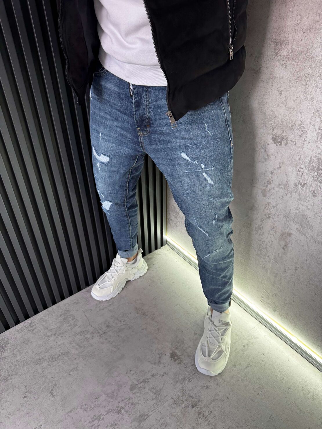 Мъжки Дънки Сини с Леки Разкъсвания 352 4