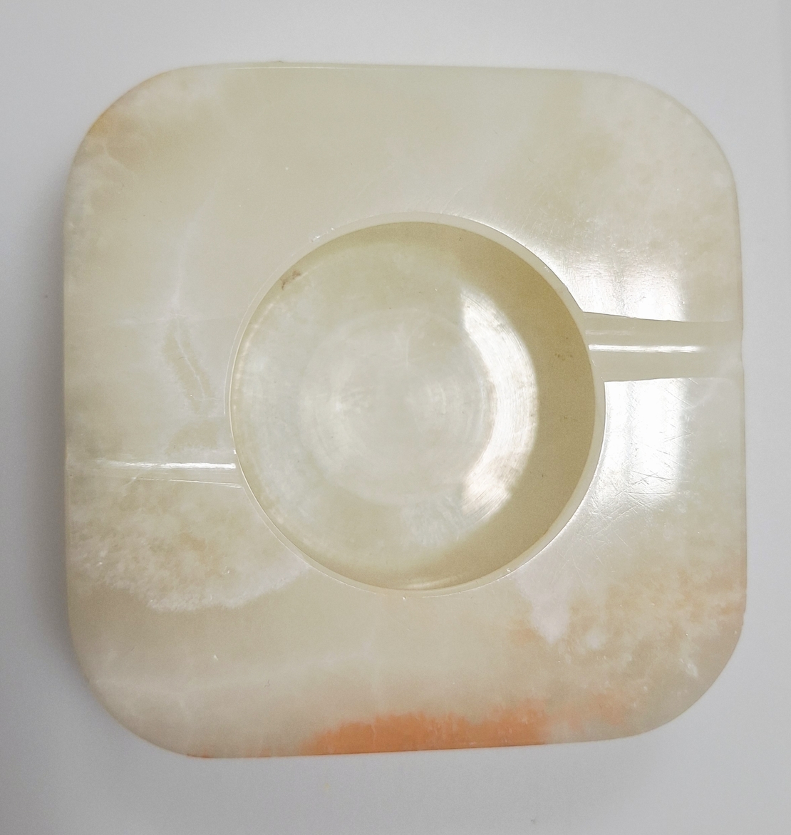 Оникс - Пепелник