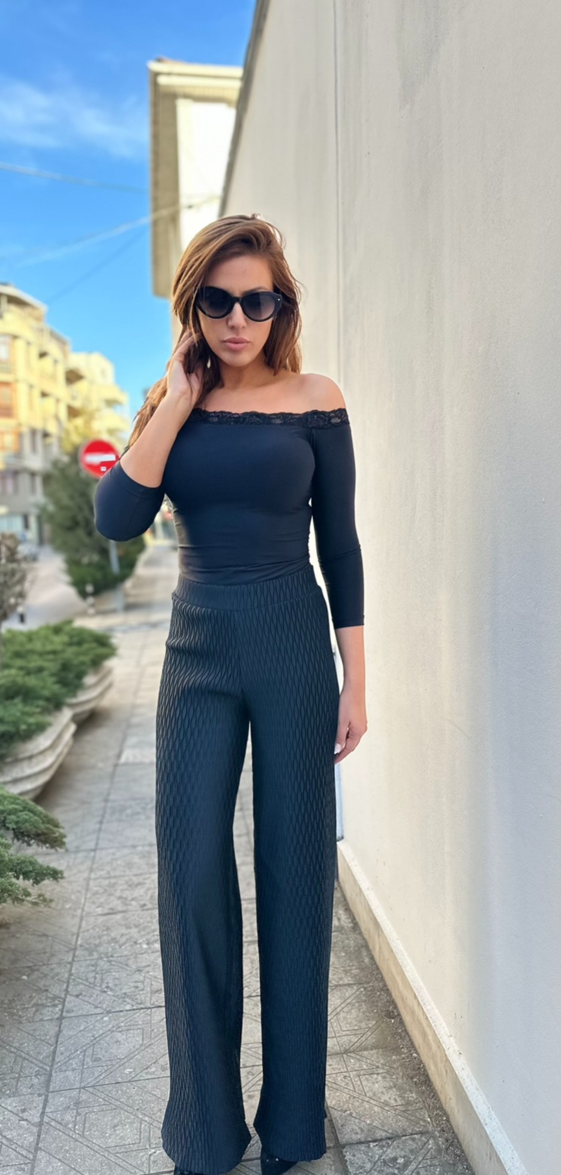 Елегантен панталон с релефна текстура – Черен