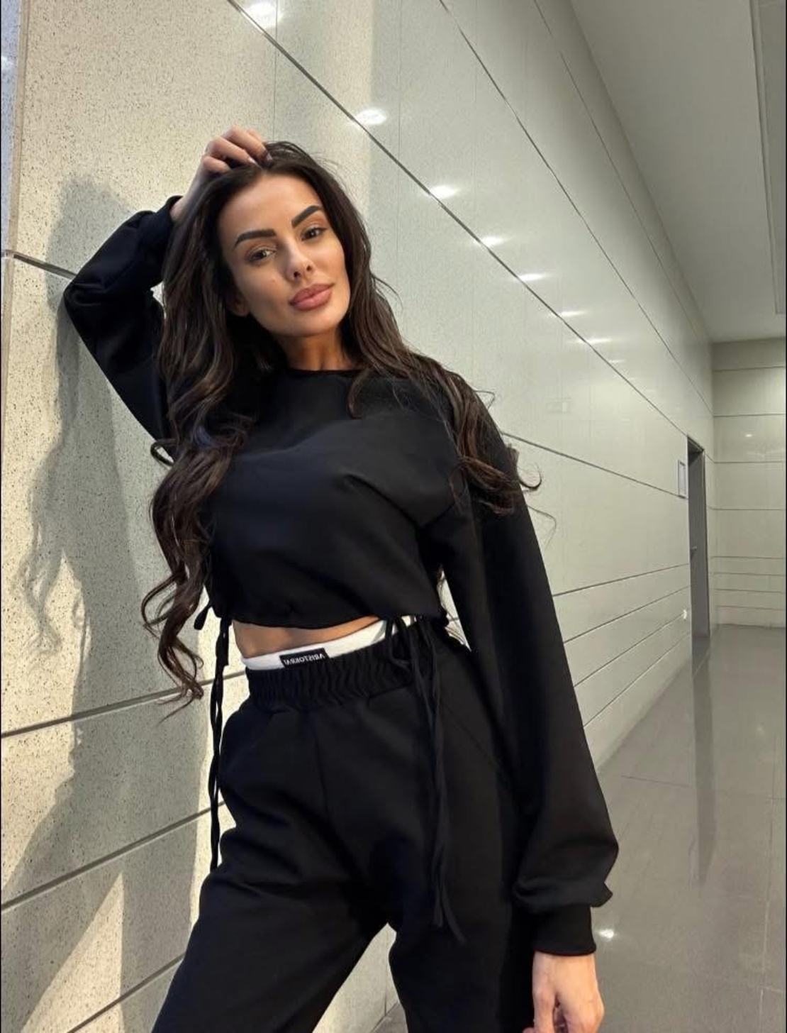 Ежедневен  сет с акцент върху талията — ЧЕРЕН