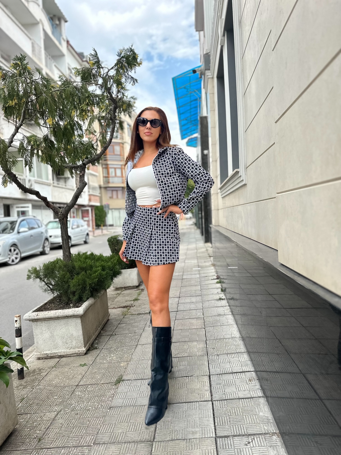 Сет от сако и мини пола - Черно и Бяло