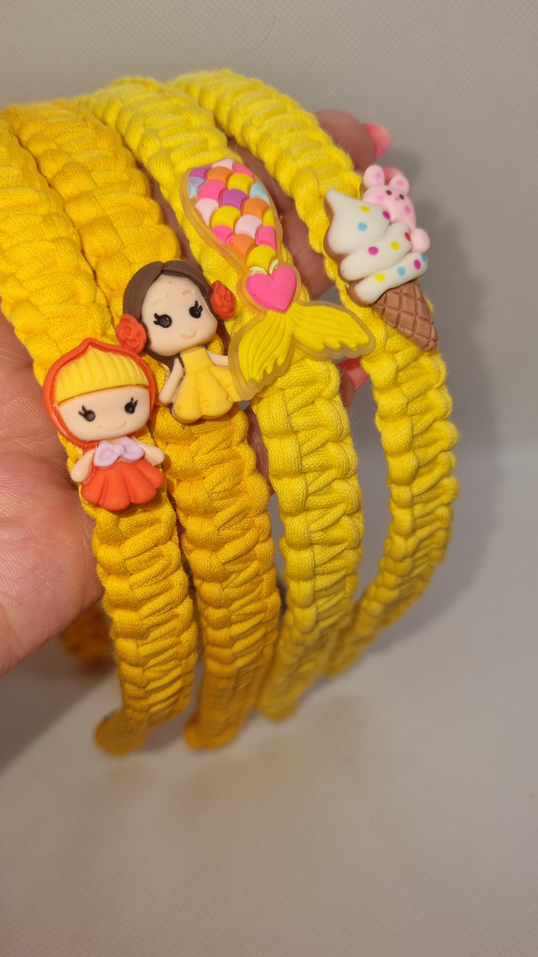 ДЕТСКА ДИАДЕМА ПЛЕТЕНА  текстил