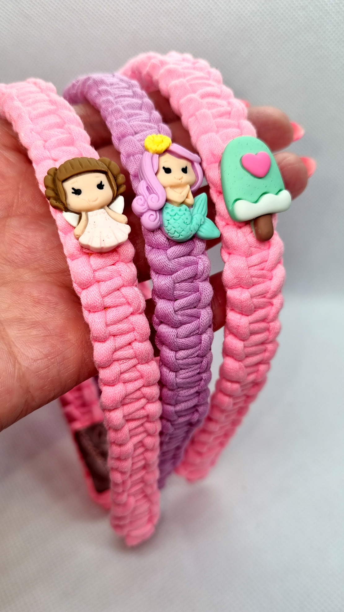 ДЕТСКА ДИАДЕМА ПЛЕТЕНА  текстил