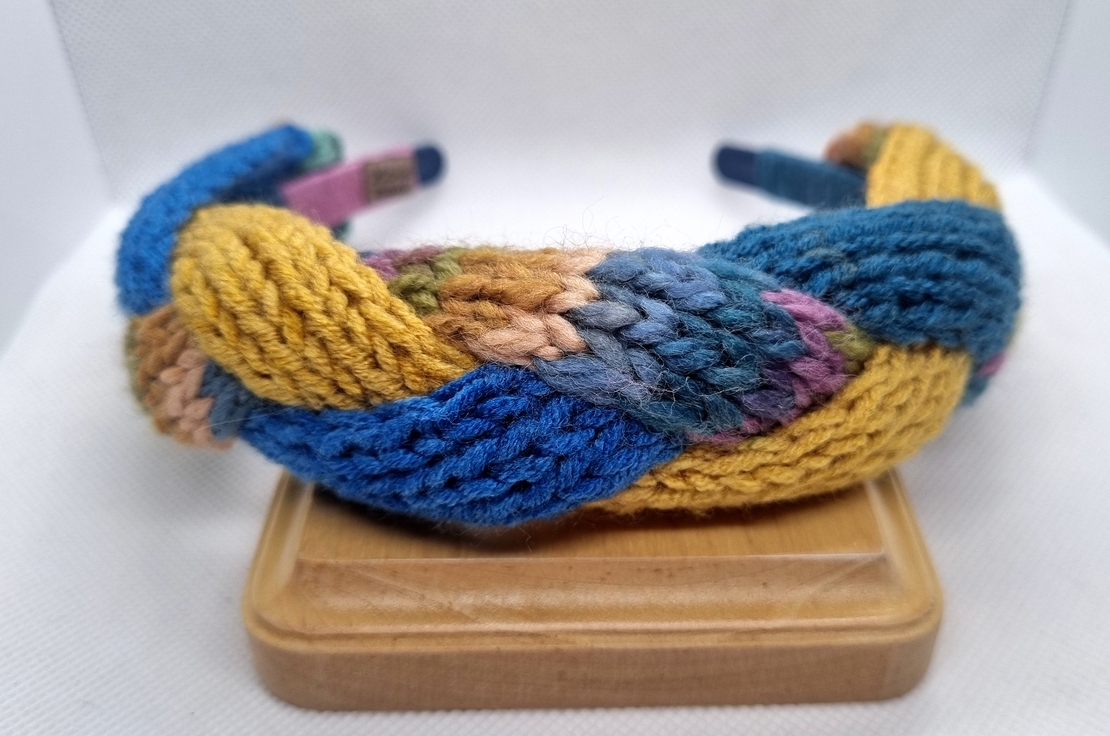 ДЕТСКА ДИАДЕМА ПЛЕТЕНА прежда