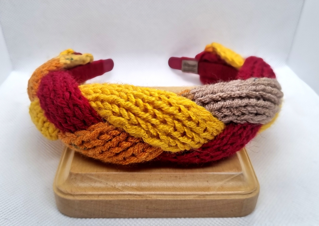 ДЕТСКА ДИАДЕМА ПЛЕТЕНА прежда