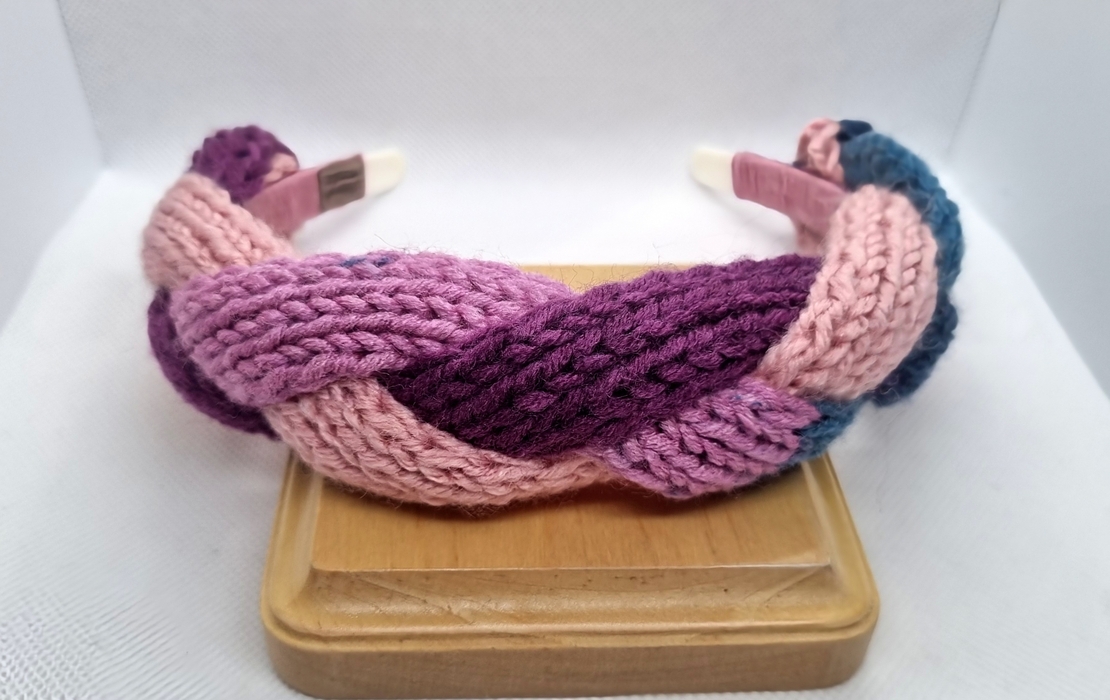 ДЕТСКА ДИАДЕМА ПЛЕТЕНА прежда