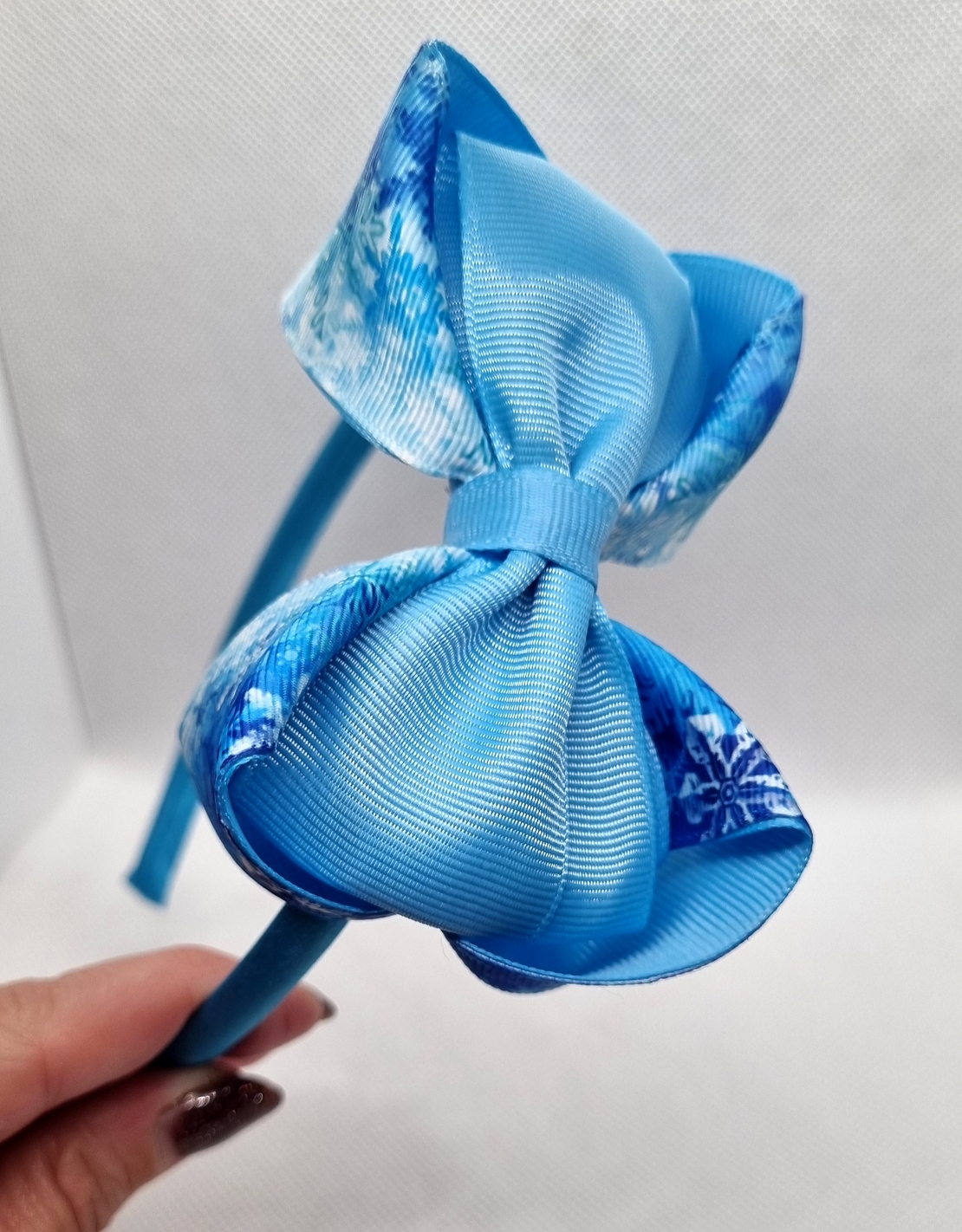 Диадема с коледна панделк