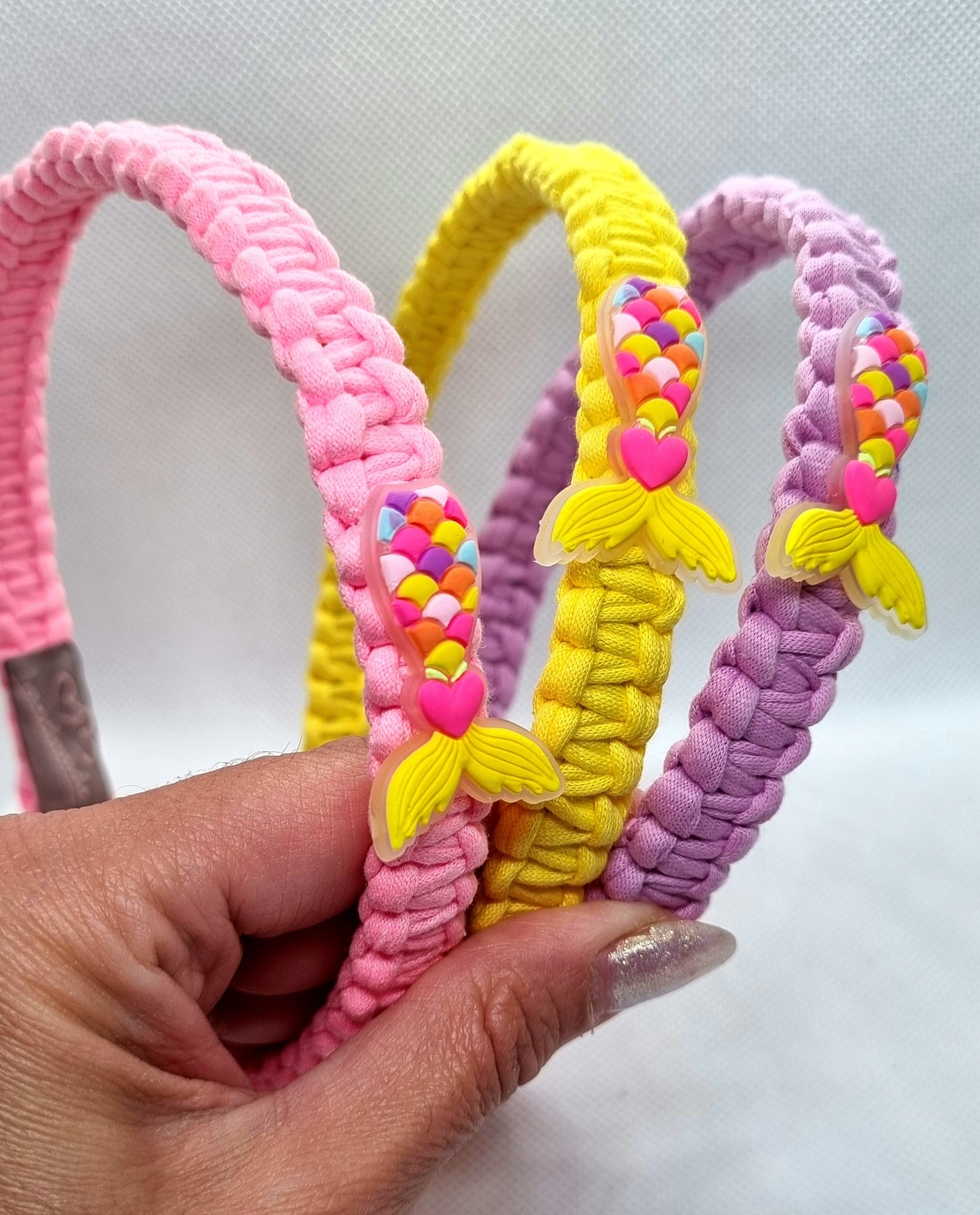 ДЕТСКА ДИАДЕМА ПЛЕТЕНА  текстил