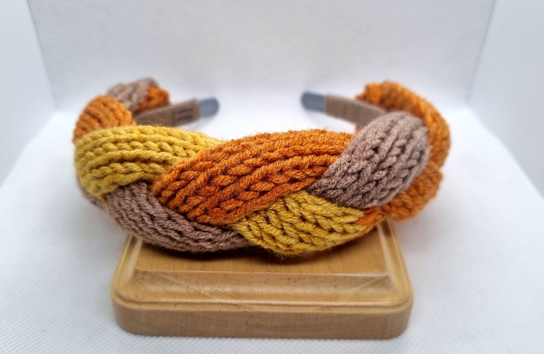 ДЕТСКА ДИАДЕМА ПЛЕТЕНА прежда