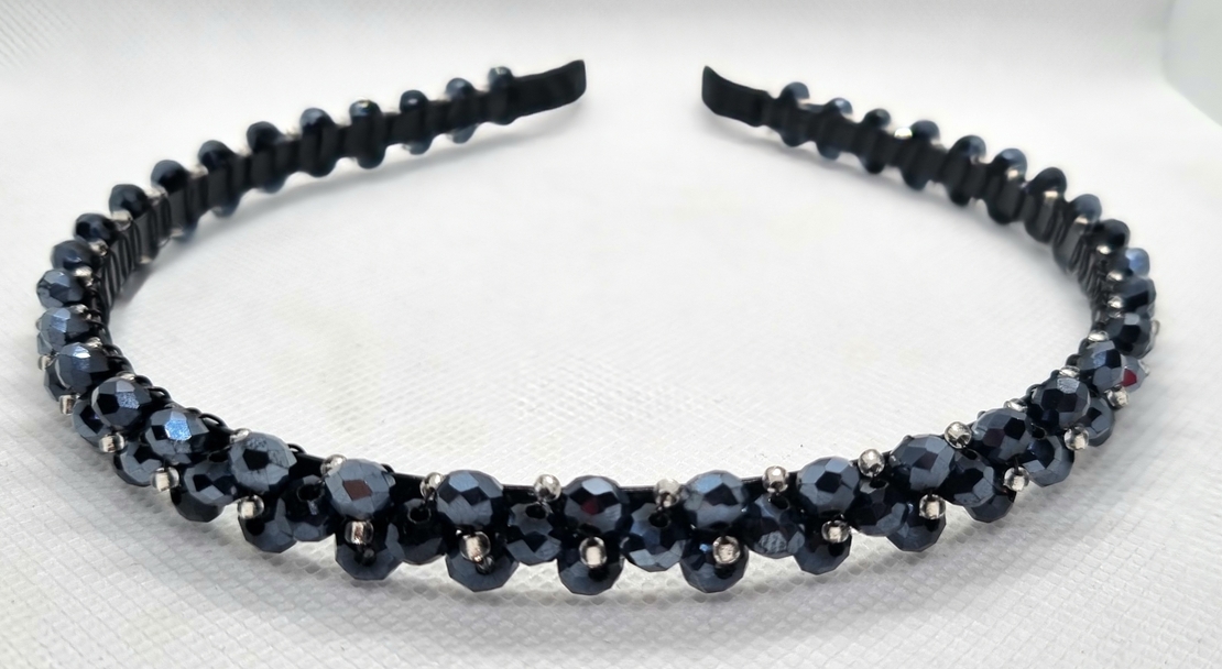 Дамска диадема със стъклени кристали