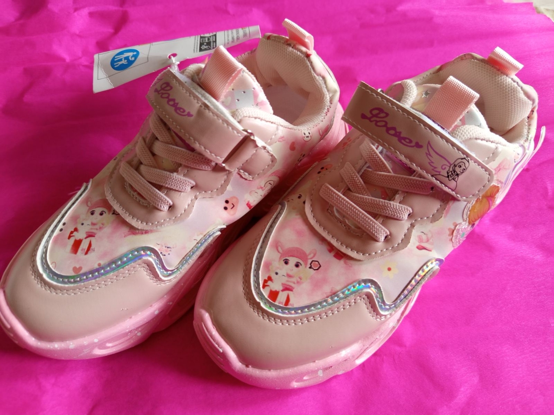 ОБУВКИ  (детски) СВЕТЕЩИ 33№