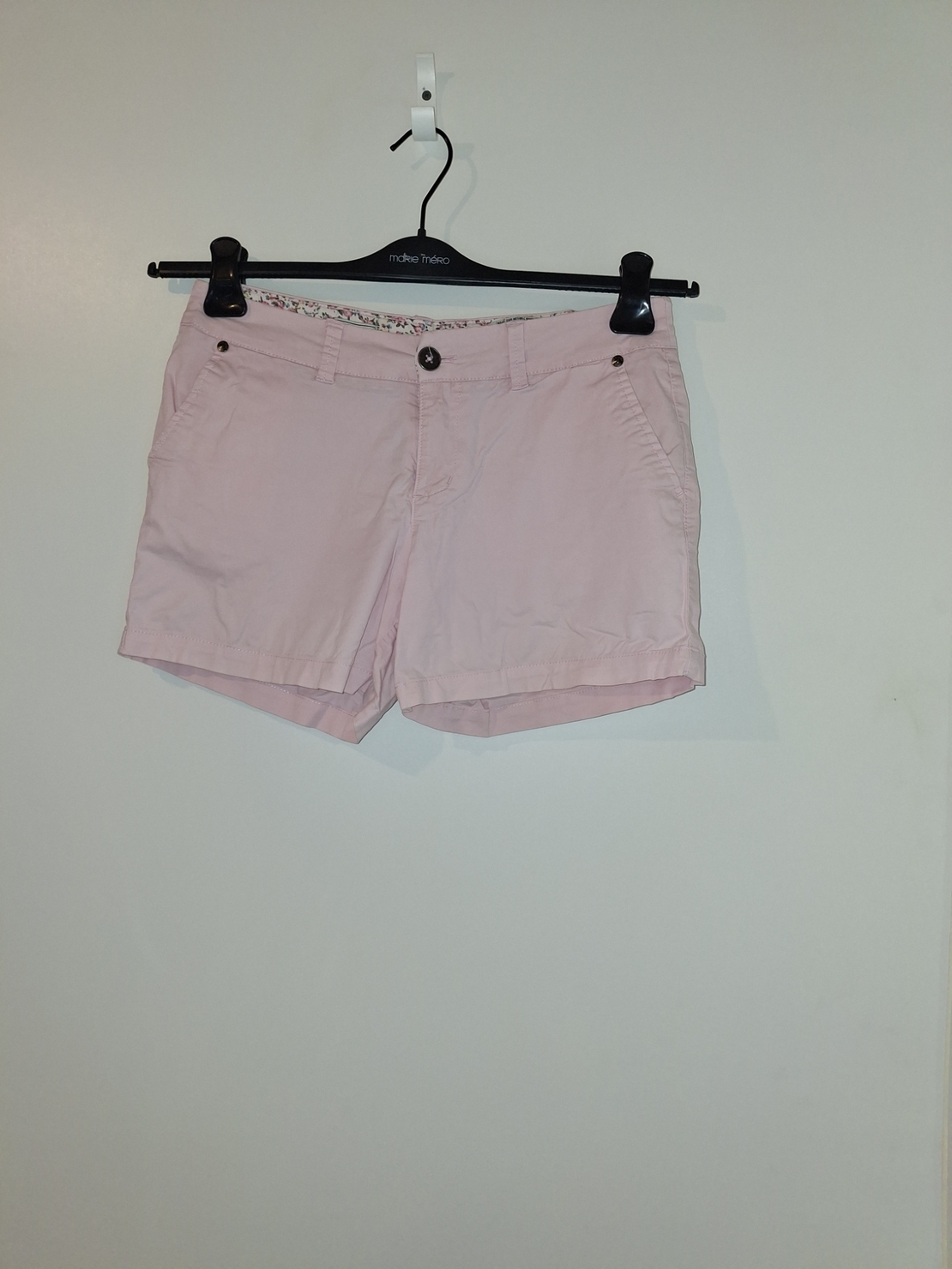 Къси панталони 2540