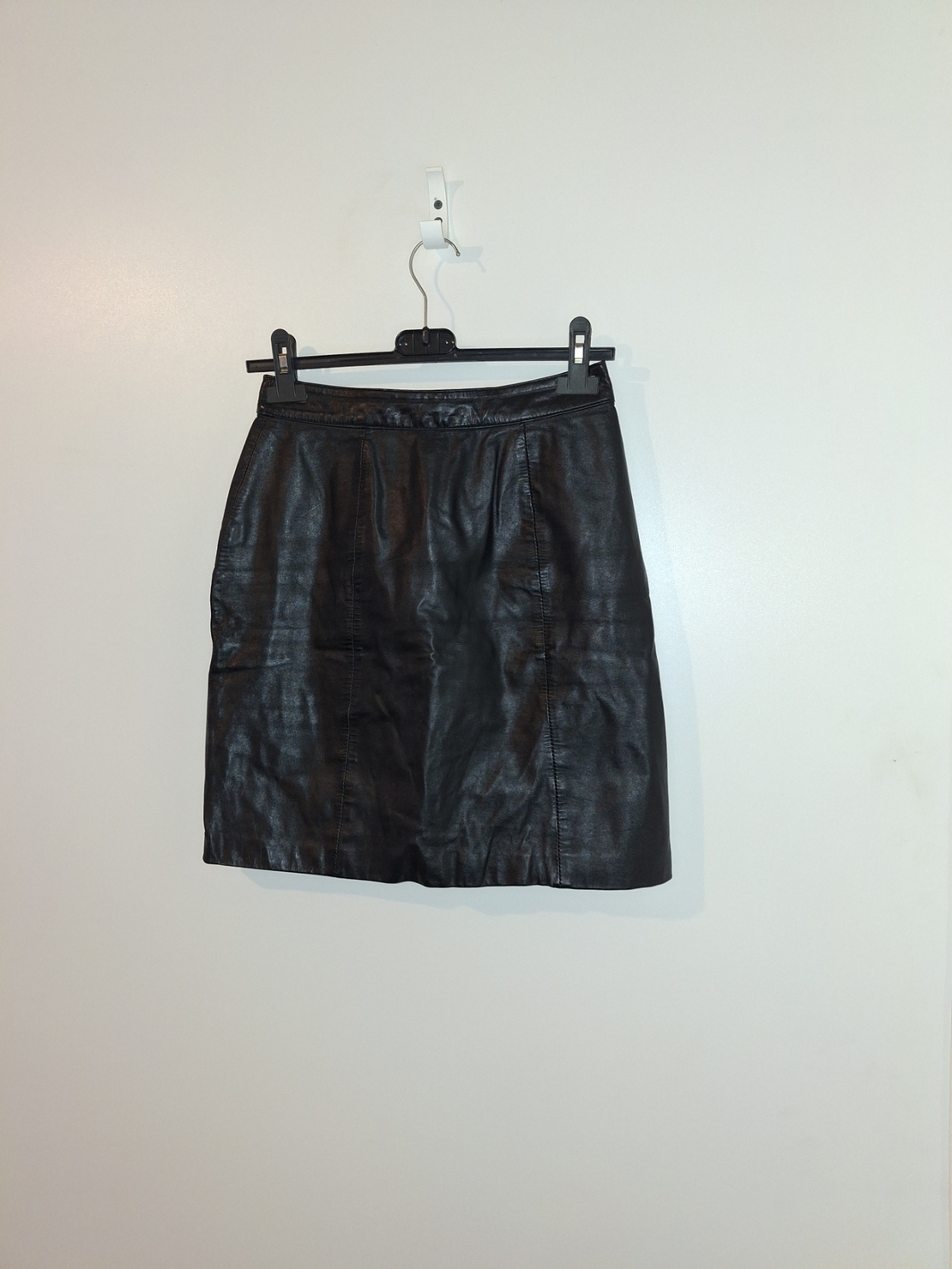 Кожена кола 2108