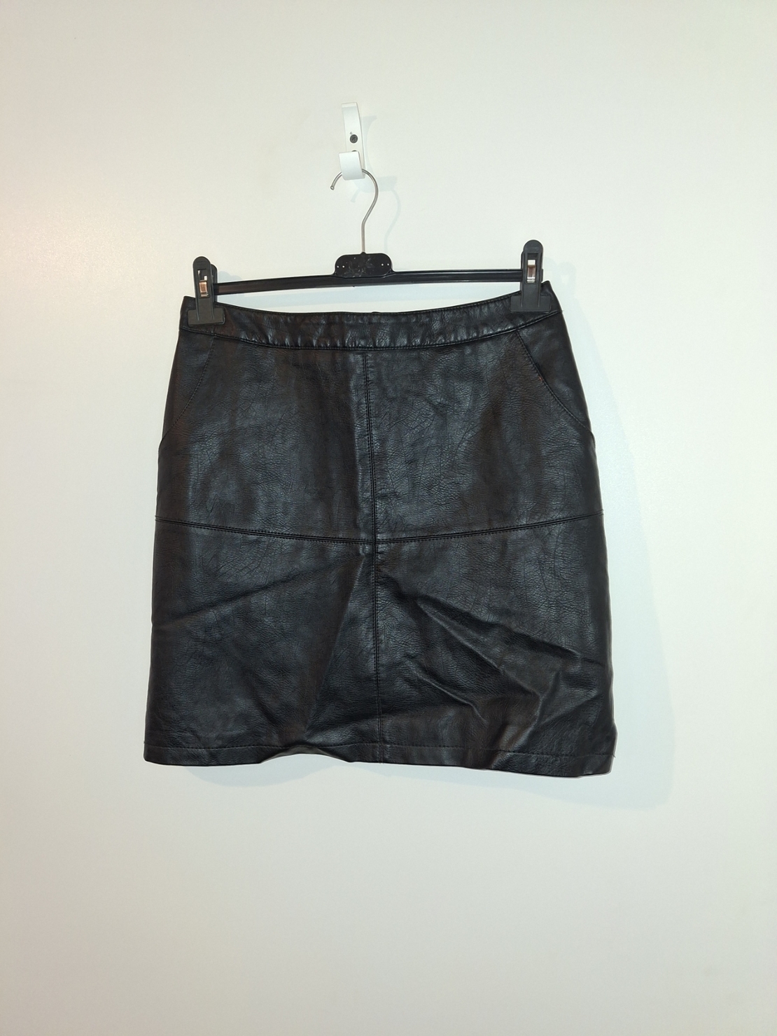 Кожена пола Hema 2144