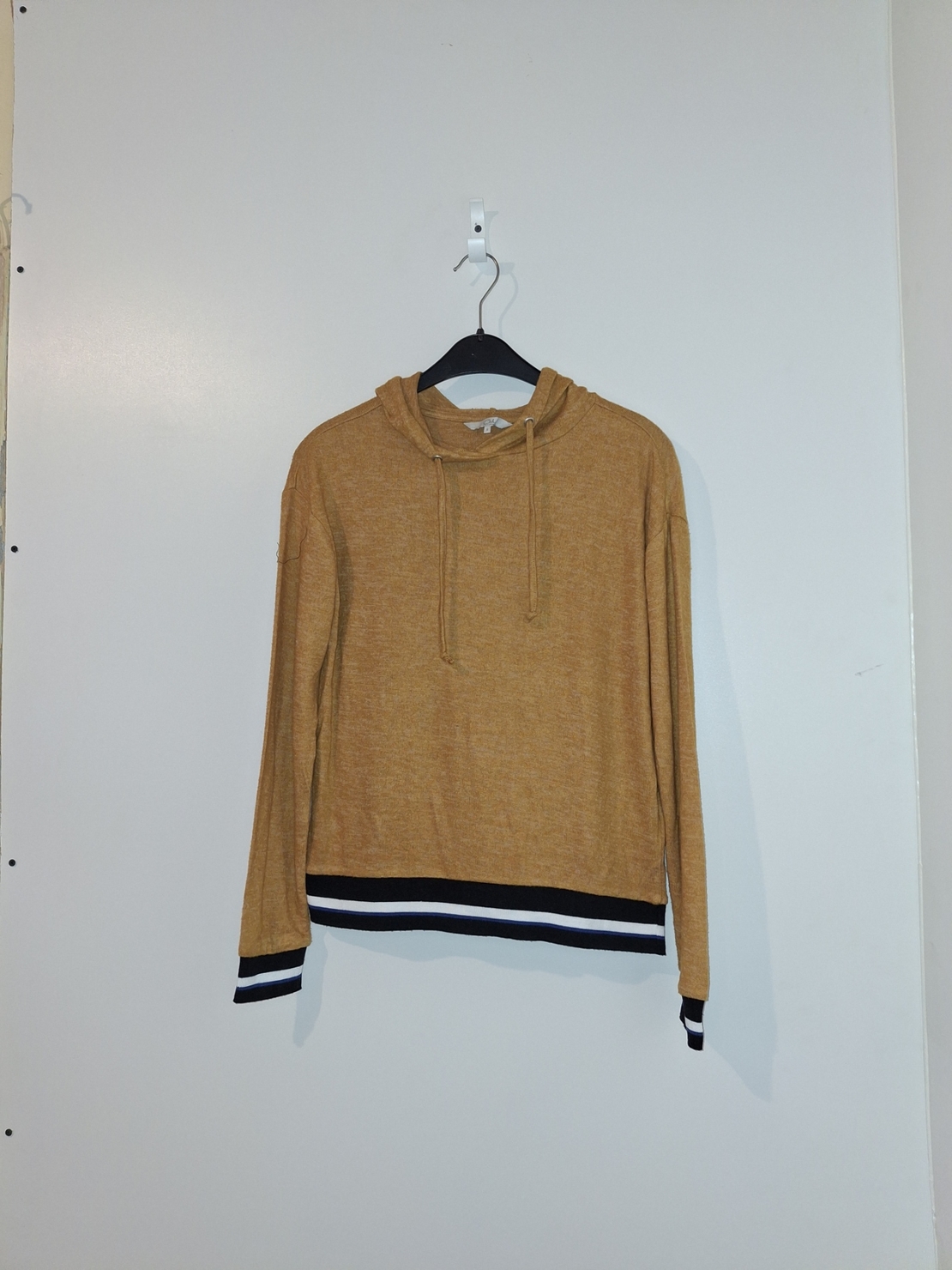 Блуза с качулка Clock House 0767