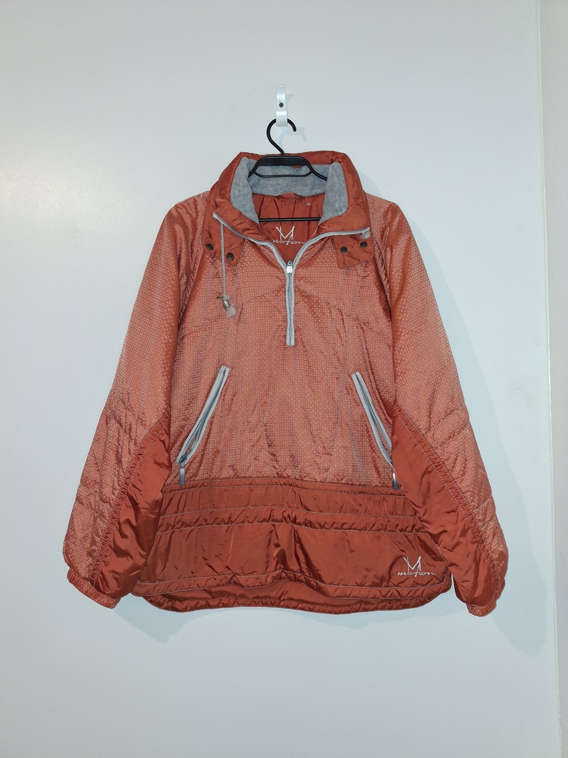 Яке / суитшърт Motion 0995