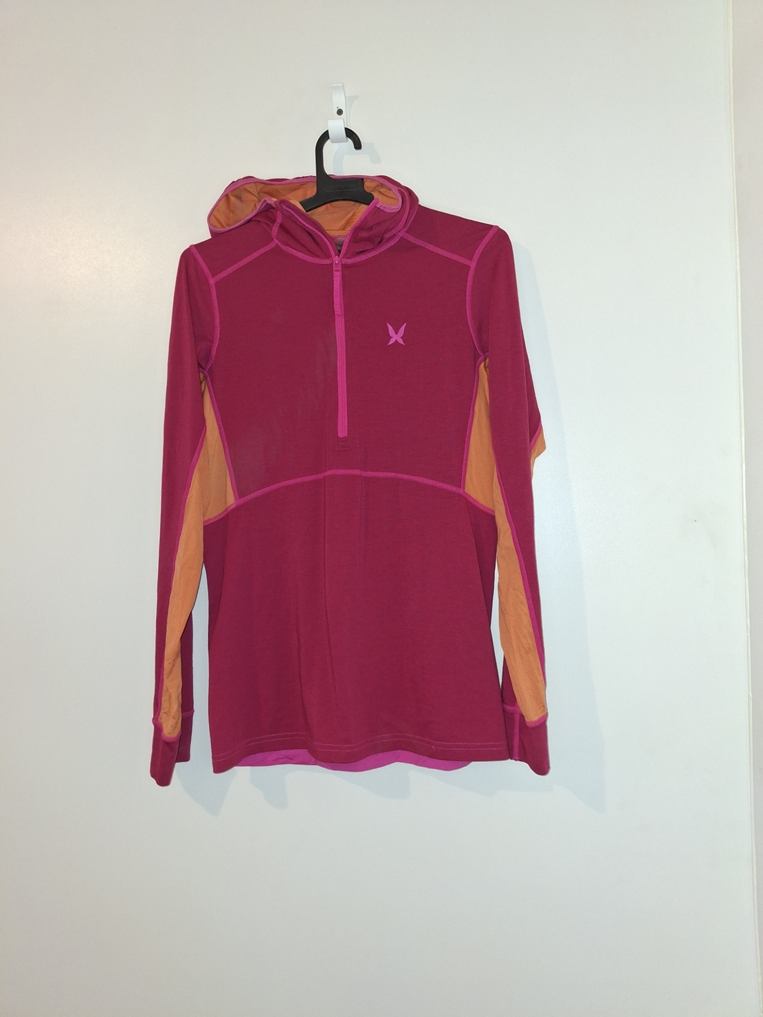 Спортна блуза с качулка 1330