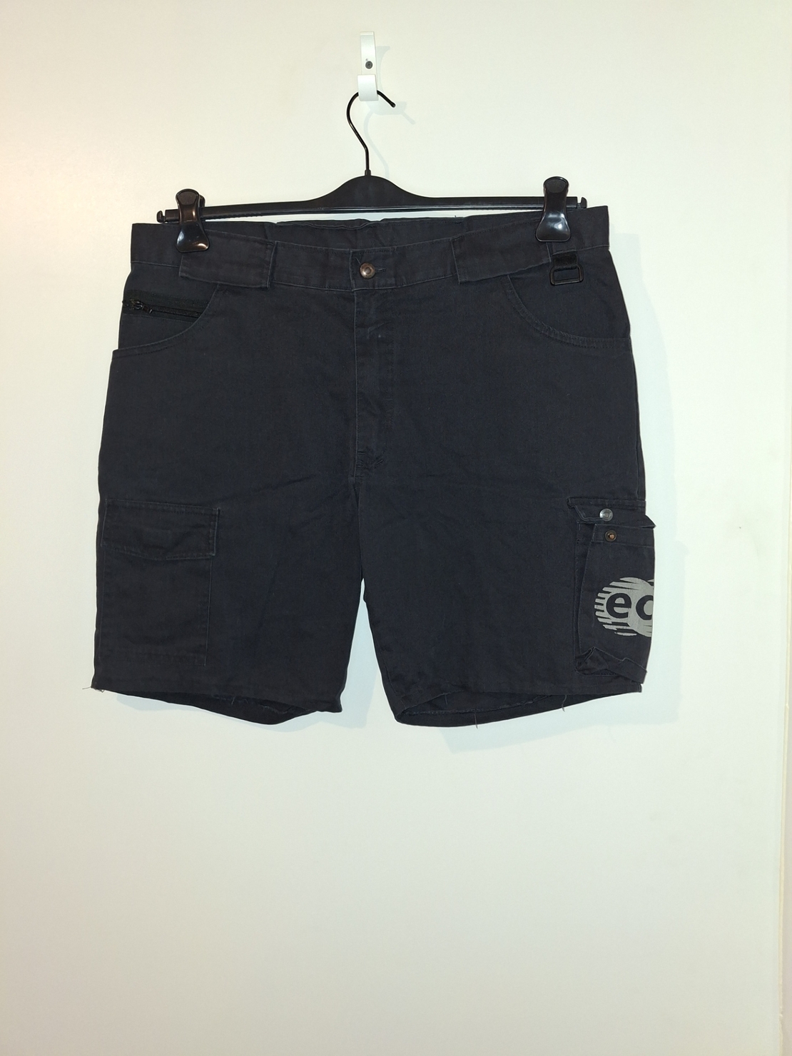 Къси панталони 2596