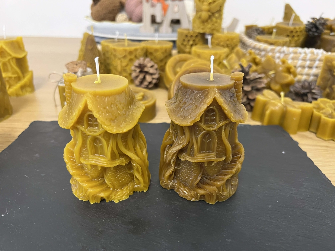 Свещ от пчелен восък