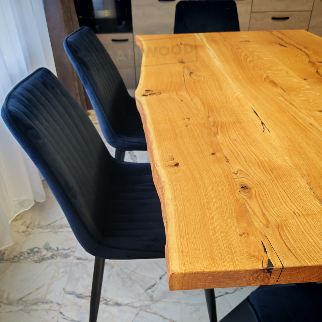 Трапезна маса 