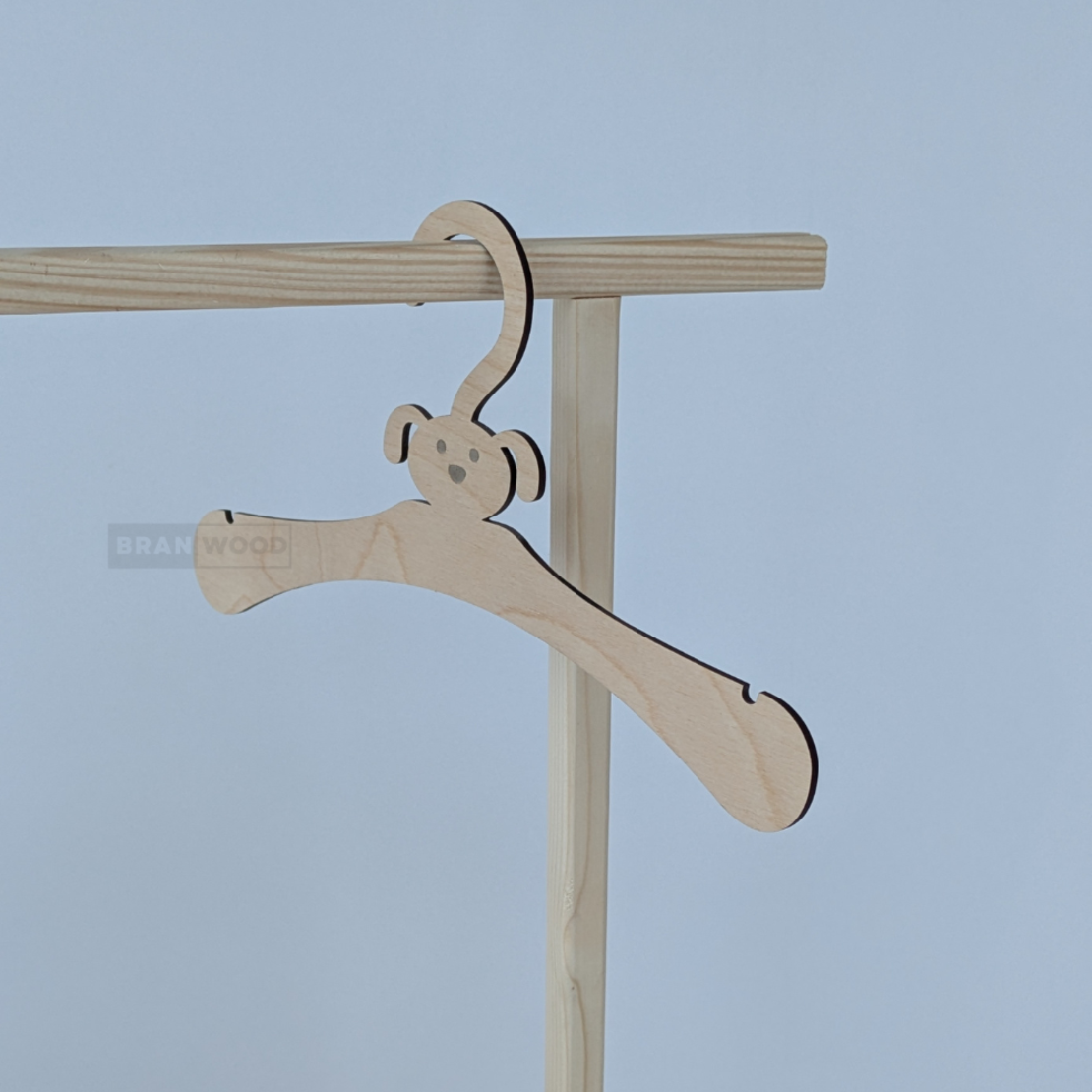 Закачалка за детски дрешки