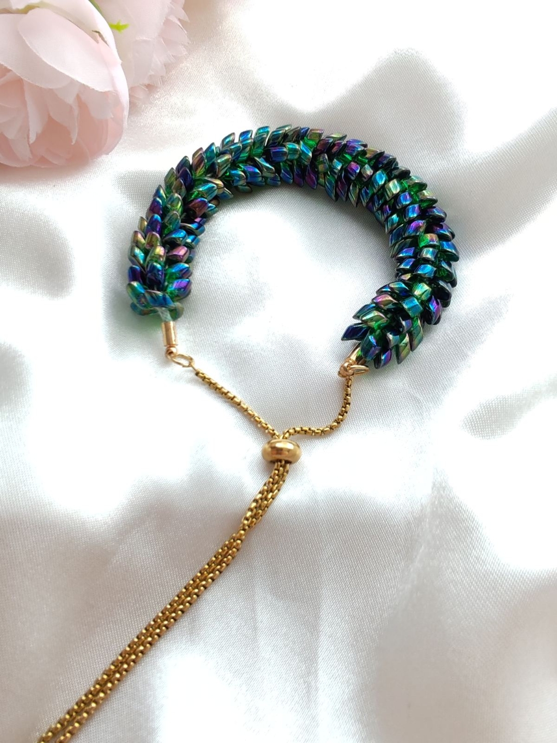 Гривна Kumihimo