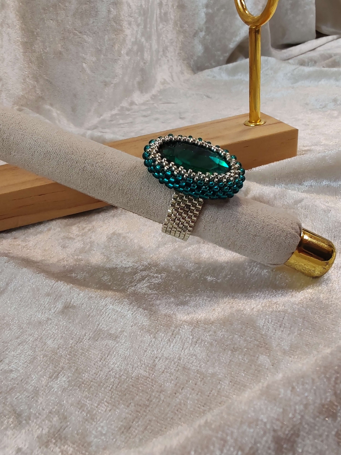 Пръстен с кабошон