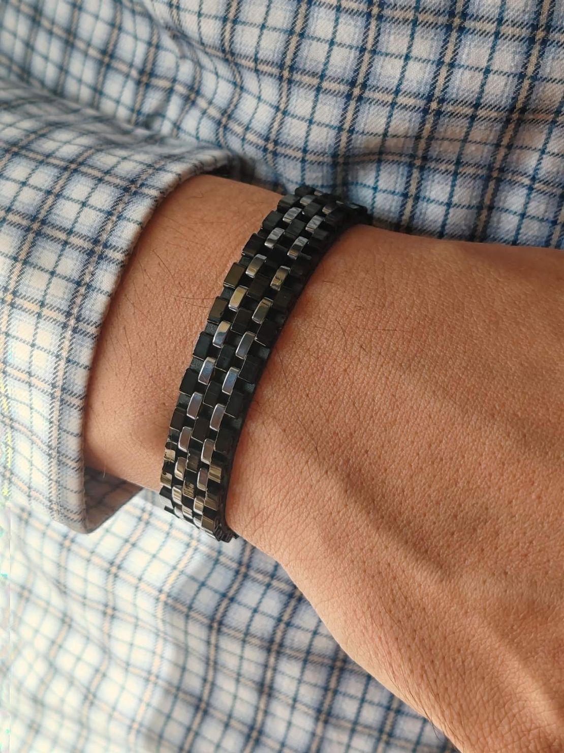 Мъжки гривни от мъниста