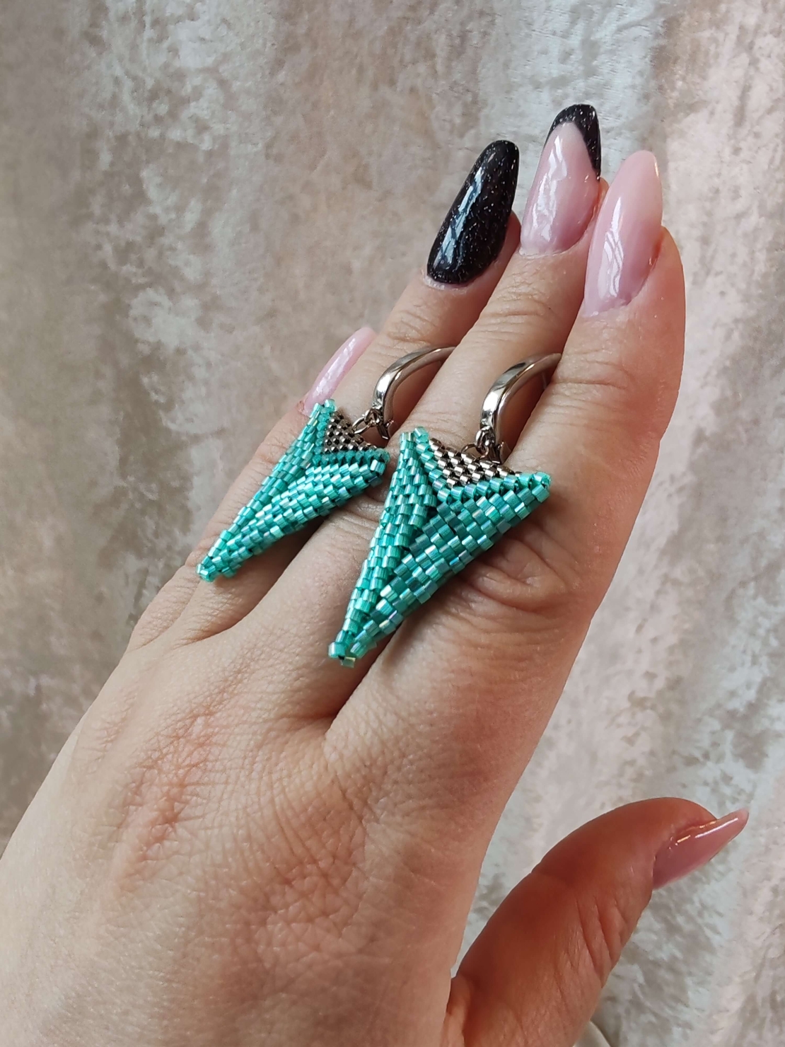 Триъгълни обеци